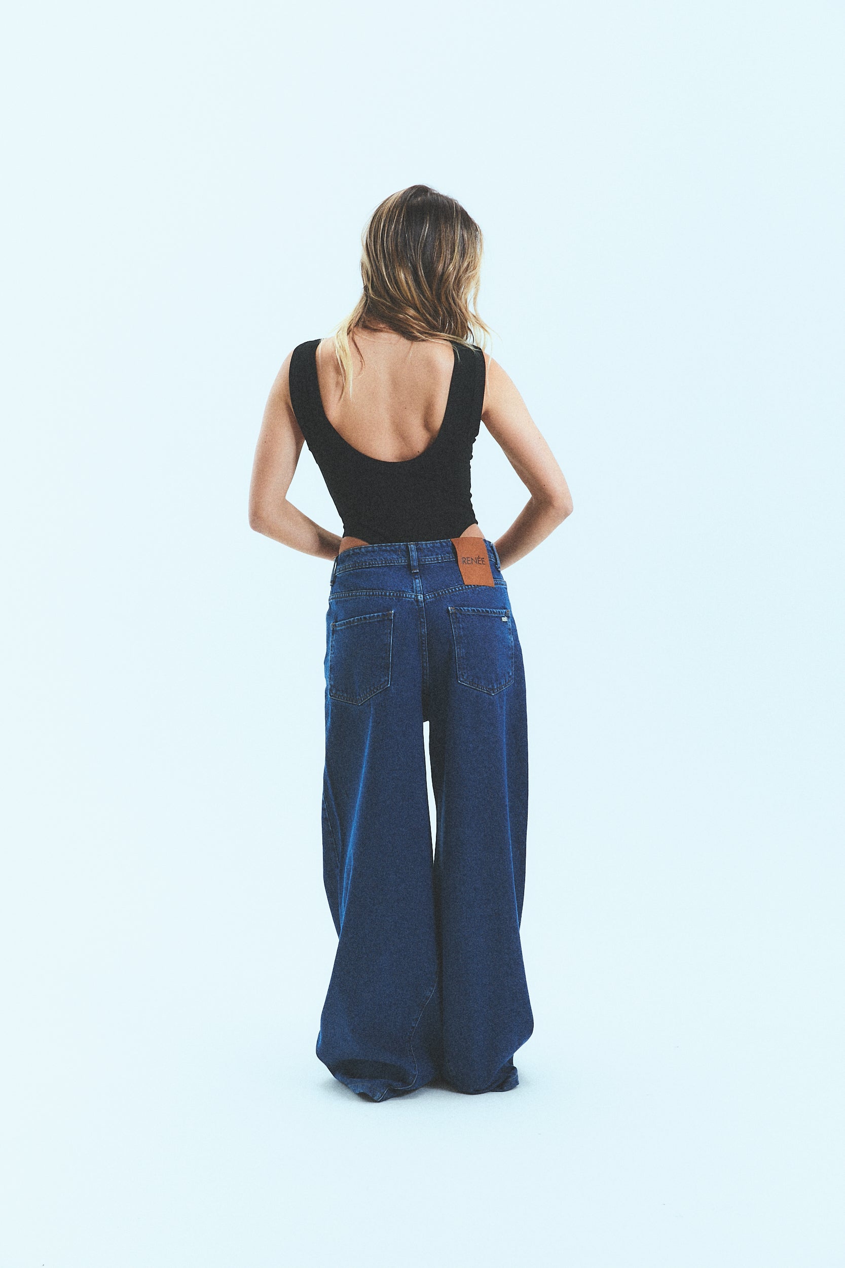 JEAN N°14 - THE OVERSIZE BLUE