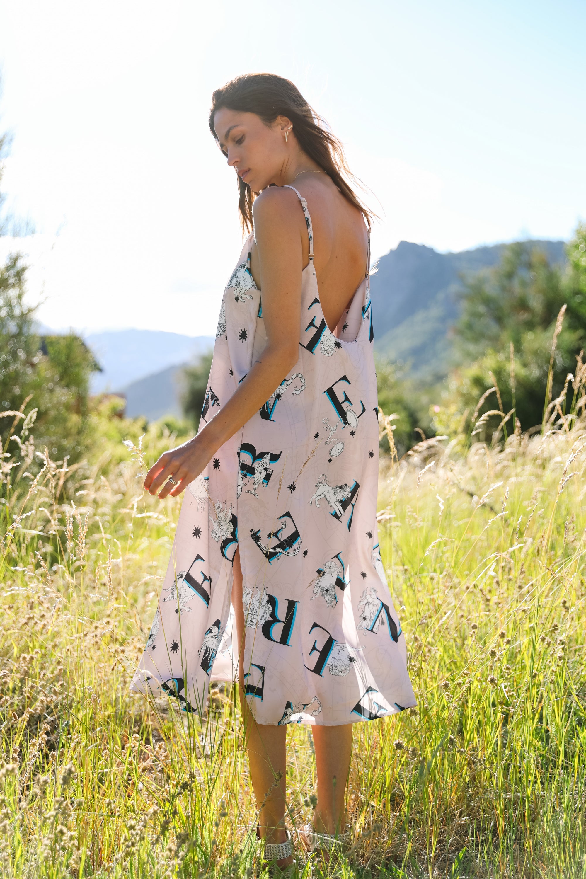 ARCHIVO - VESTIDO CUARZO ZODIAC