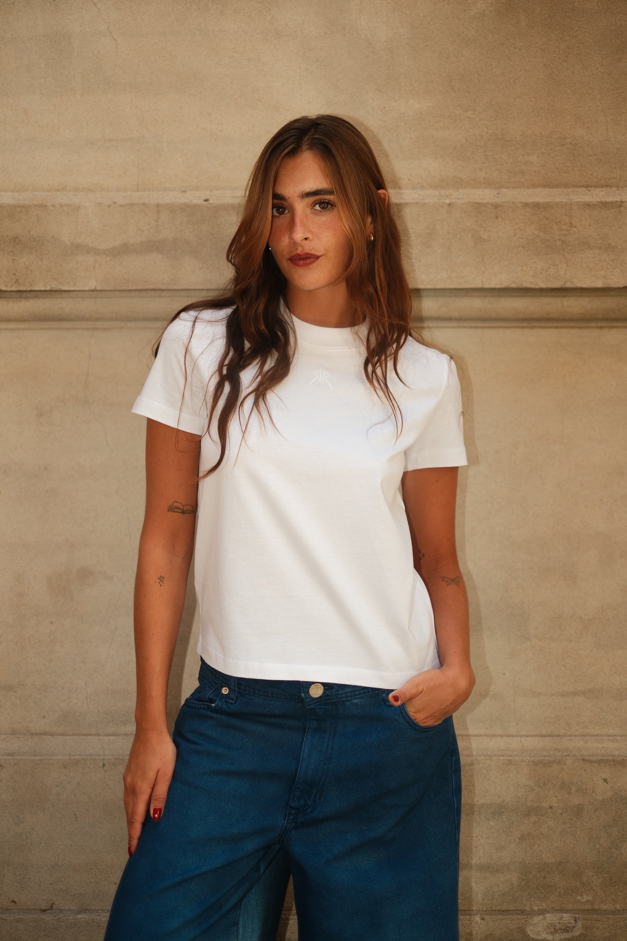 REMERA ESMERALDA - OFF WHITE