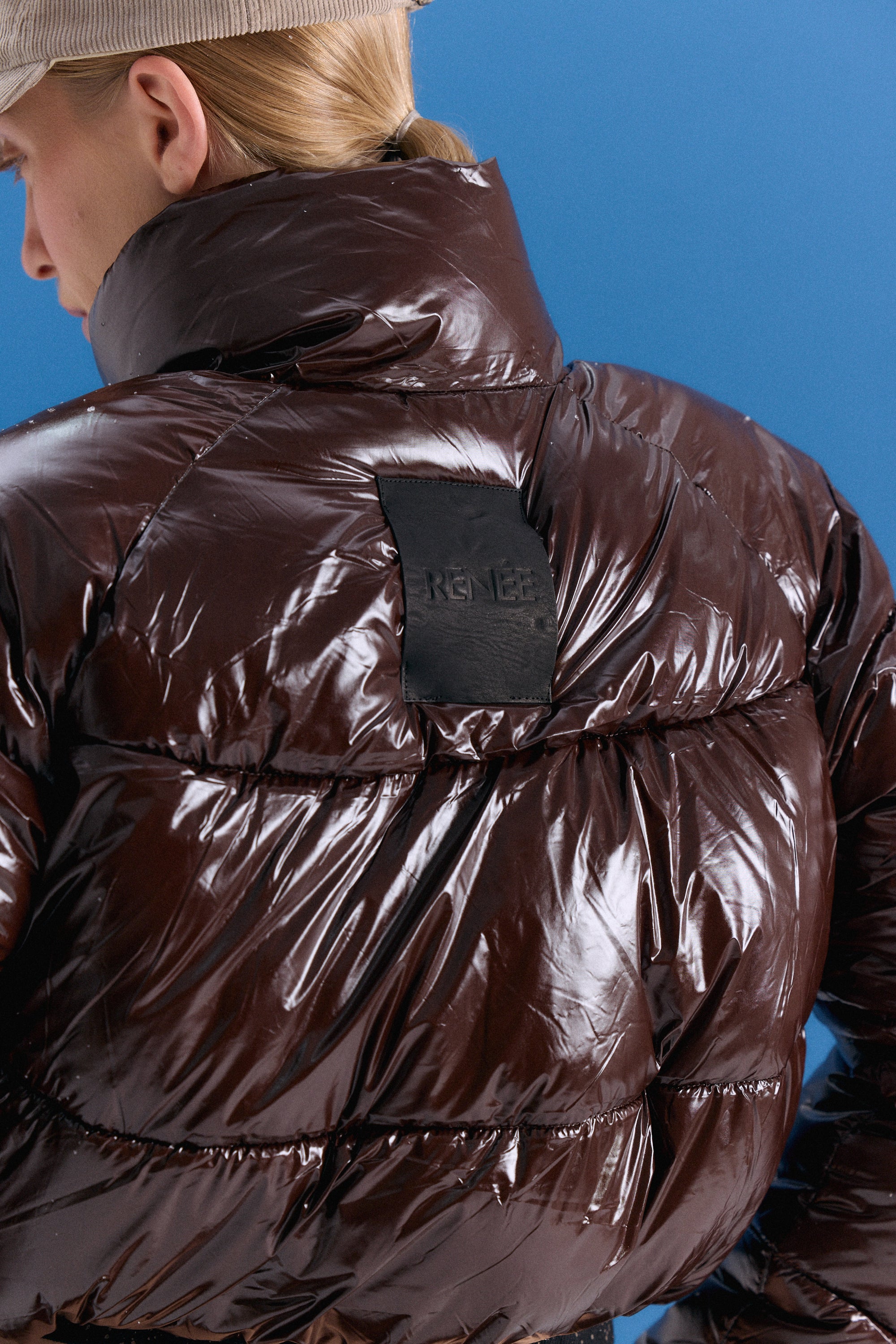 CAMPERA NOCTILUCA - DARK BROWN