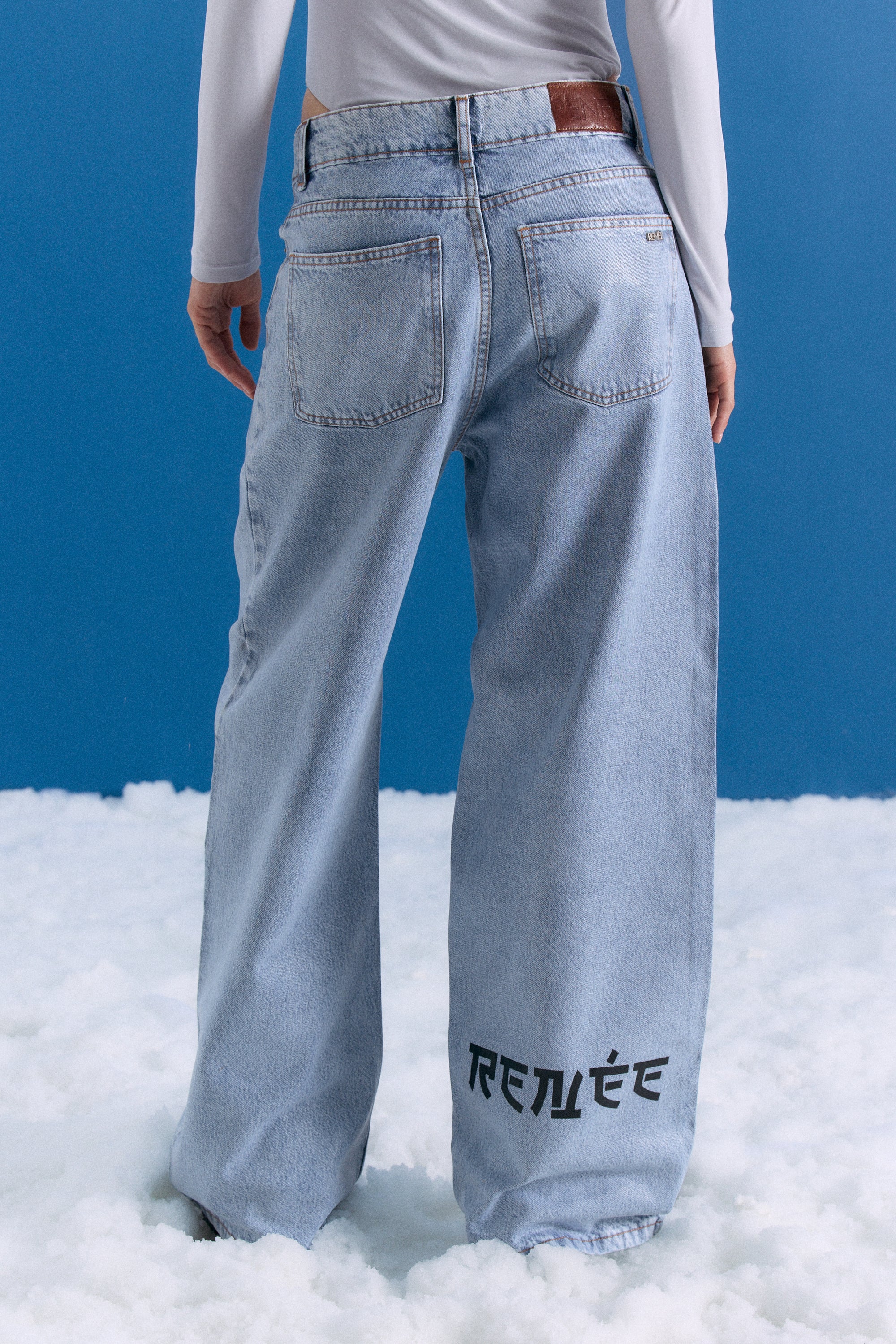 JEAN Nº 3 - THE OVERSIZE FOIL