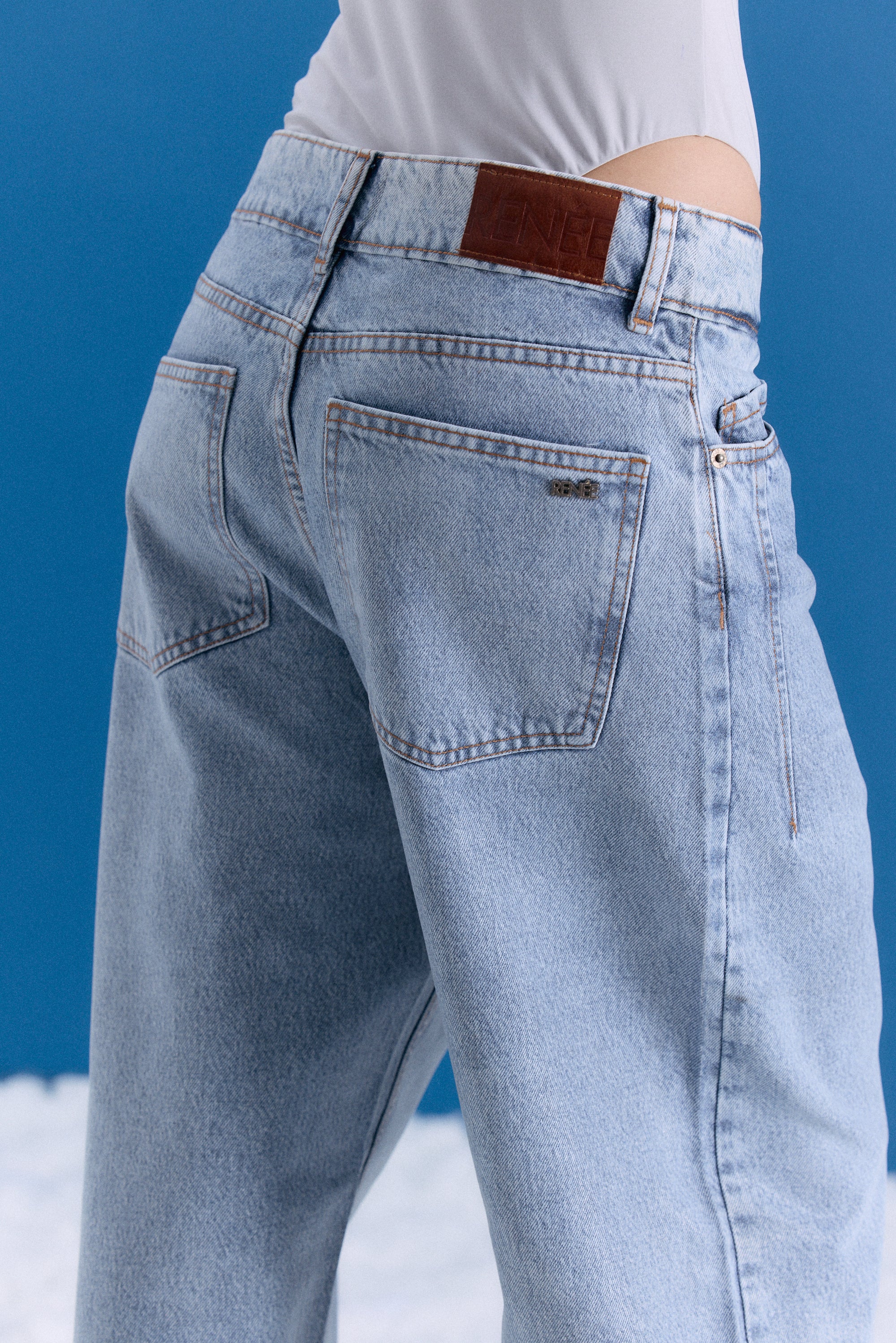 JEAN Nº 3 - THE OVERSIZE FOIL