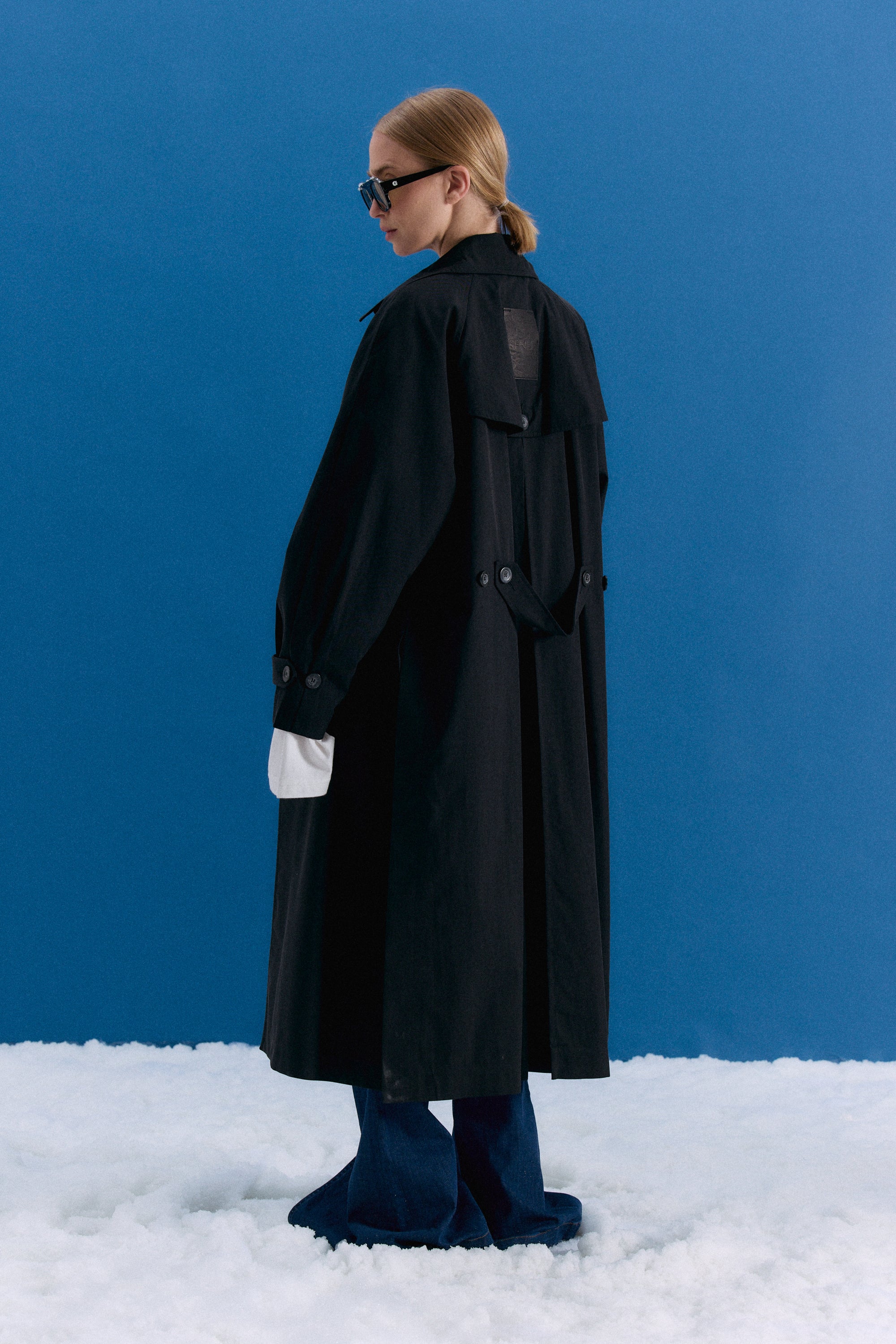 TRENCH OASIS - BLACK