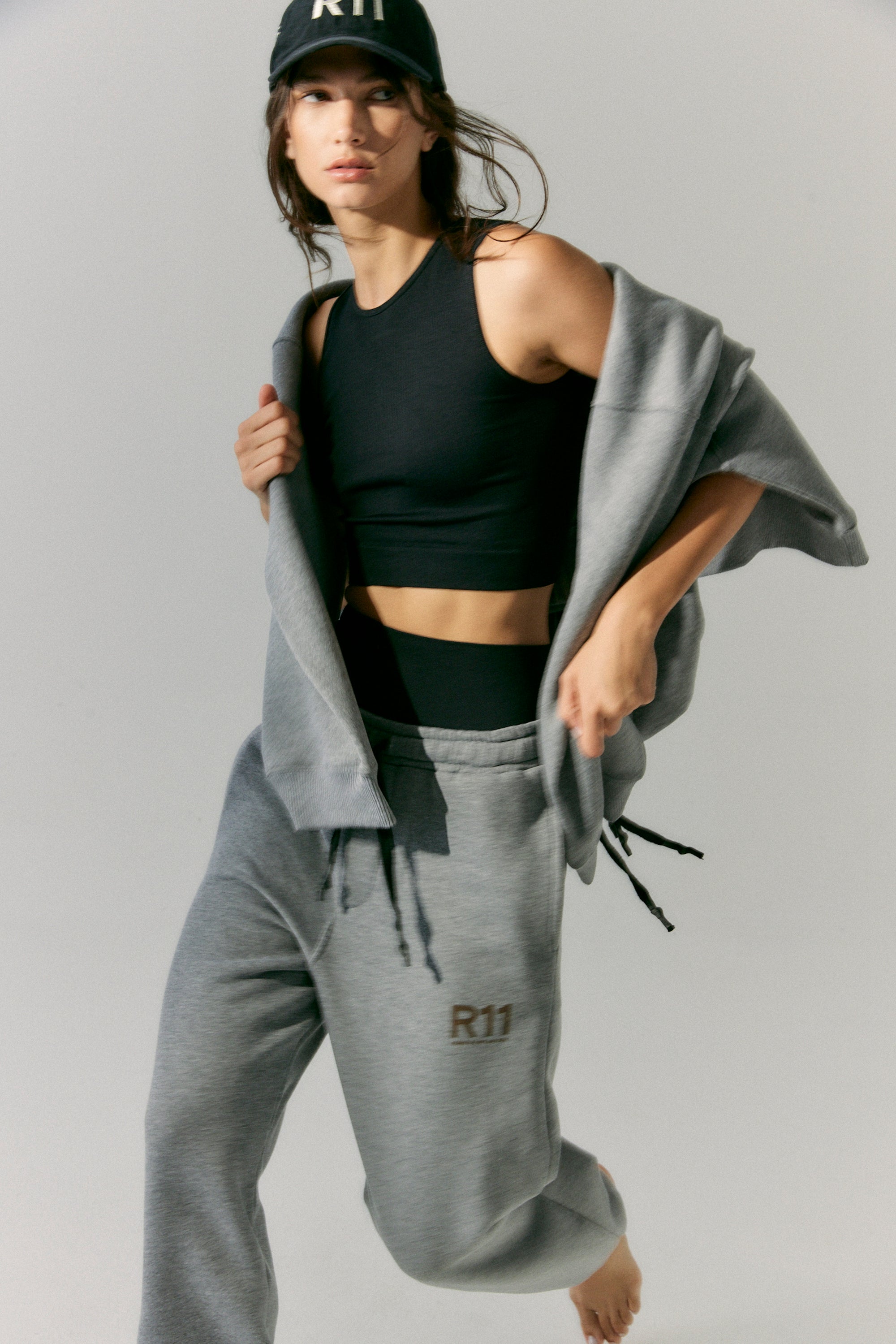 TOP R11 - BLACK