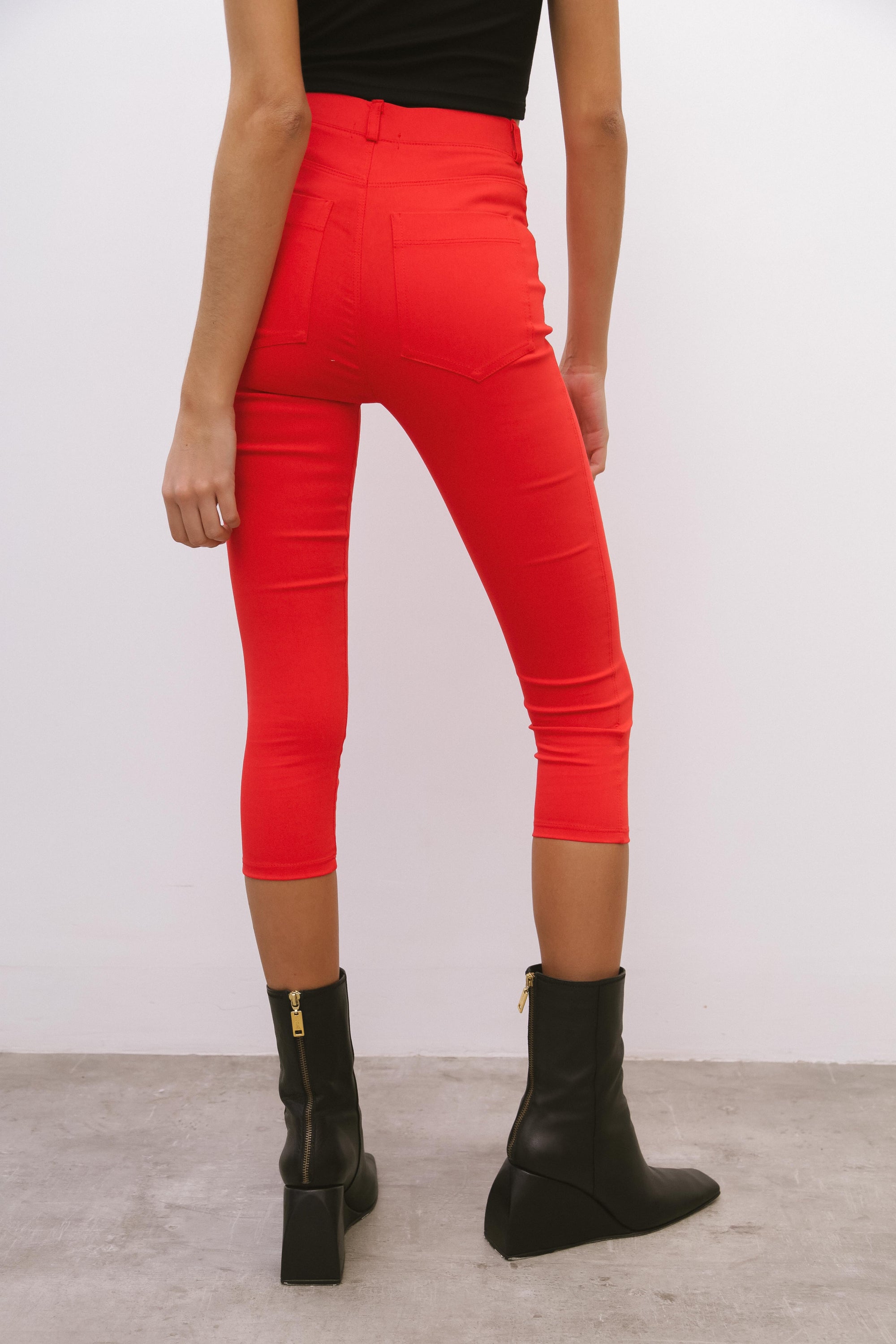 ARCHIVO - PANTALÓN MAIKA RED
