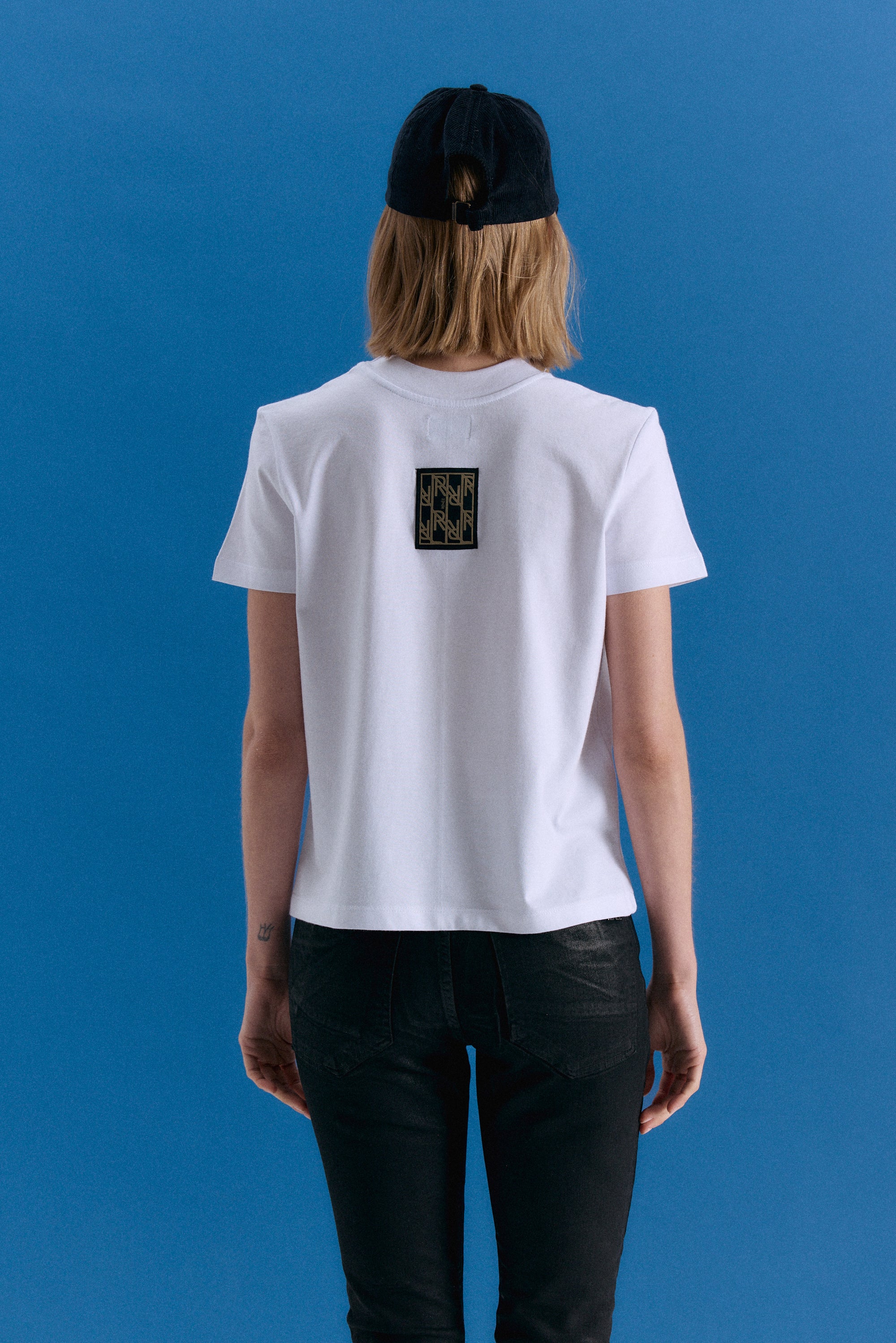 REMERA ESMERALDA - OFF WHITE