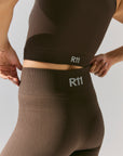 TOP R11 - DARK BROWN