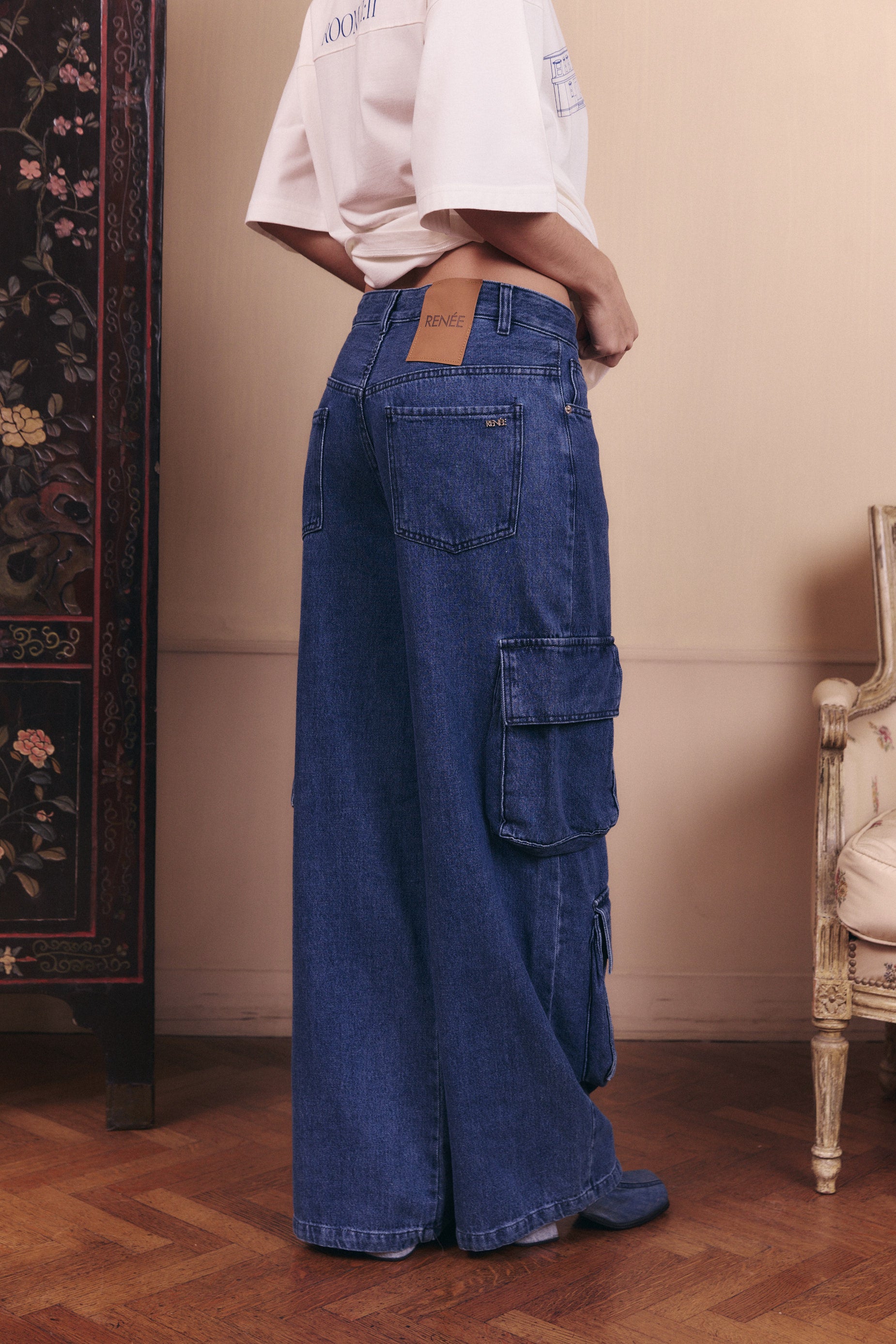 JEAN Nº20 - THE CARGO BLUE