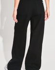 JEAN Nº21 – THE STRAIGHT SHINY BLACK