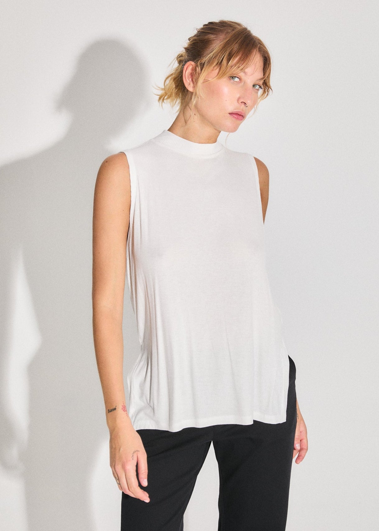 MUSCULOSA LOS ÁNGELES - OFF WHITE